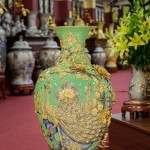 Bảo bình vẽ vàng men ngọc