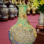 Lọ tỏi men xanh ngọc vẽ vàng 24k