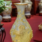 Lọ tỳ bà dát vàng