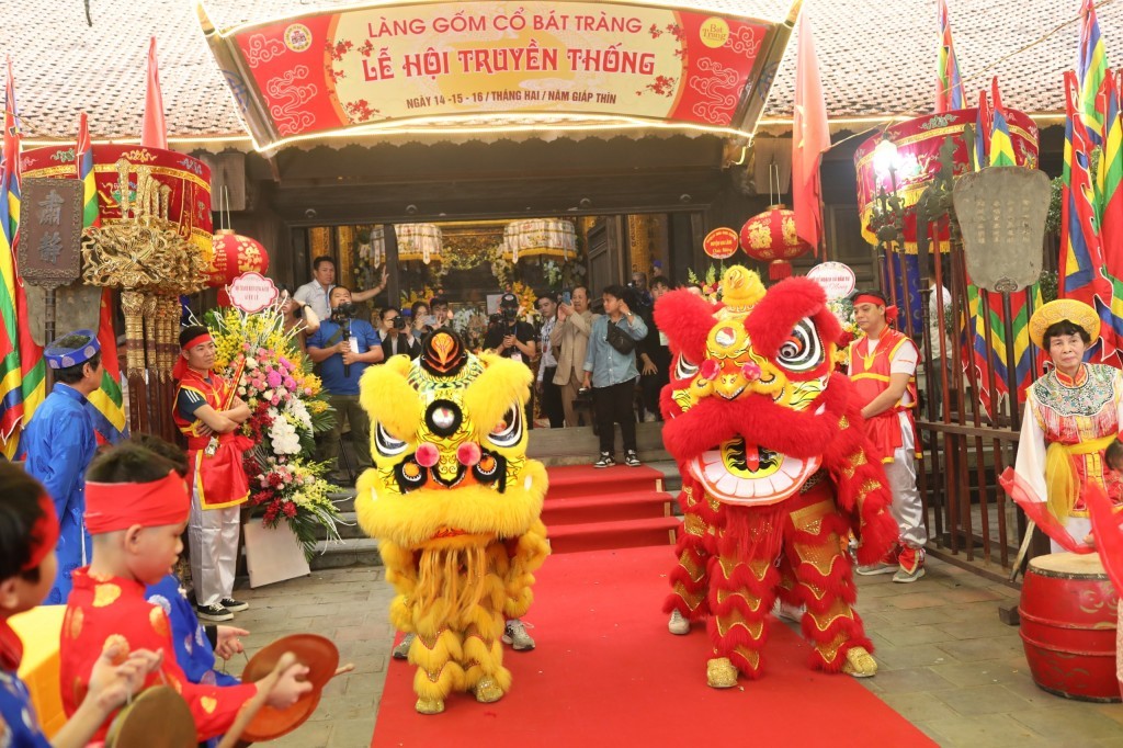 Lễ hội truyền thống làng cổ Bát Tràng: Hành trình khám phá miền di sản và nghệ thuật gốm độc đáo