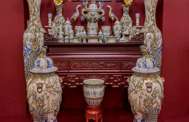Bộ đồ thờ Men rạn truyền thống