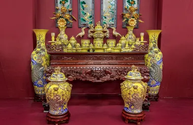 Bộ đồ thờ men vàng vẽ vàng