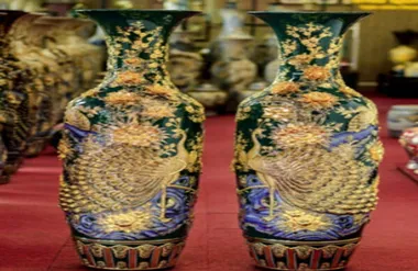 Lọ Lộc bình Họa tiết công đào kênh